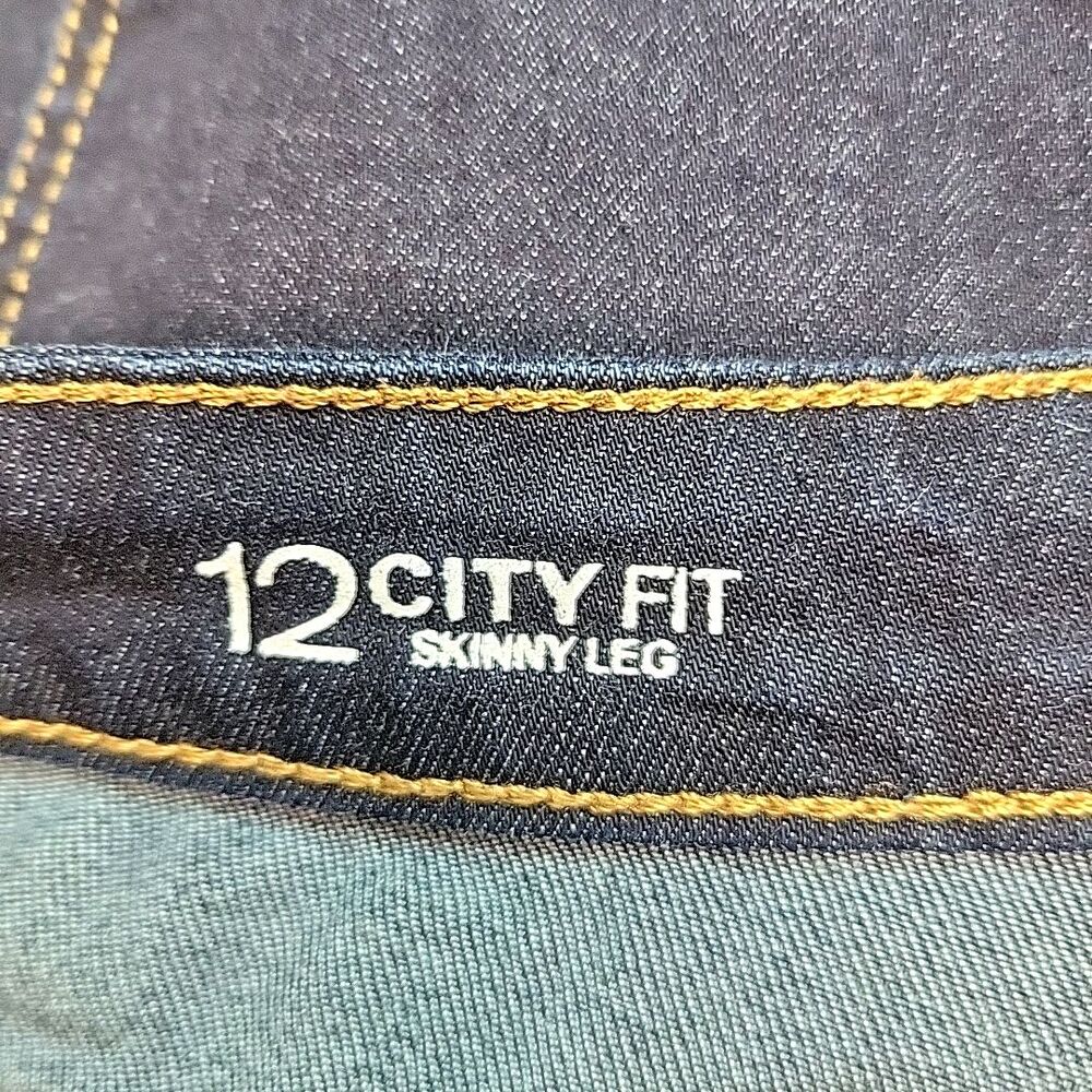 Liz Claiborne Womens Jeans Size 12 City Fit Skinny Leg Dark Blue 34x30.5 - Picture 7 of 8